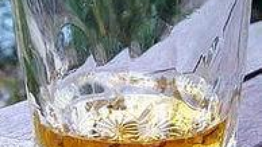 Voda života u buretu od hrastovine