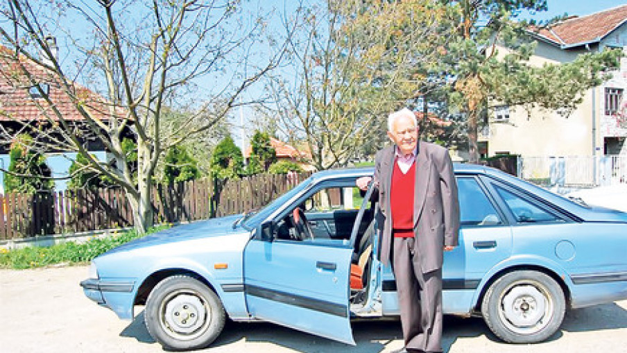 Slaviša vozi i u devedesetoj godini