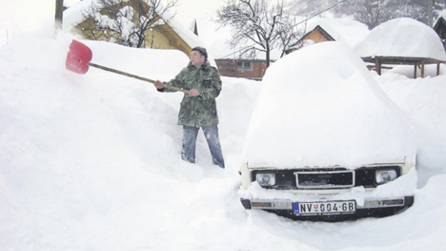 Troje mrtvih, dvojica nestalih