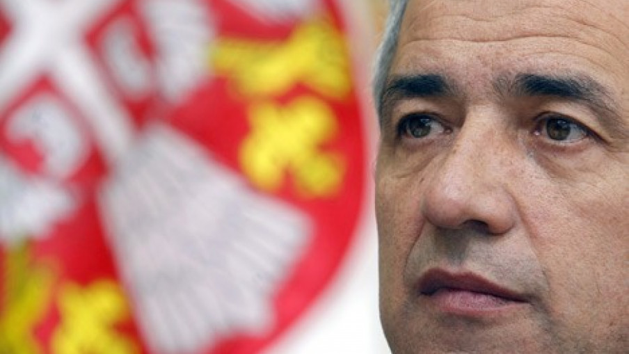 Priština želi ambasadora, Beograd običnog službenika