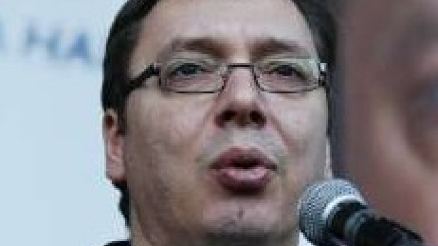 Vučić: Smeta mi potcenjivanje Tomislava Nikolića