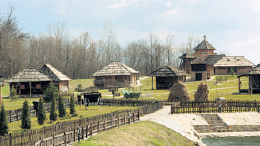„Конаци” помирили село и град
