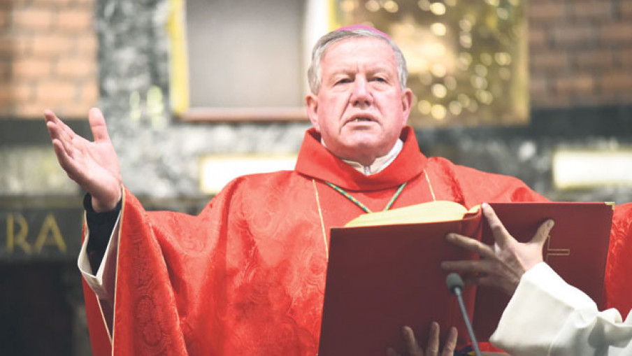 Hočevar predvodio misu na Veliku subotu