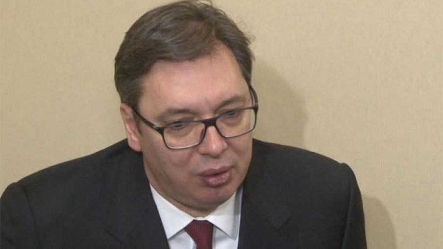 Vučić čestitao Makronu