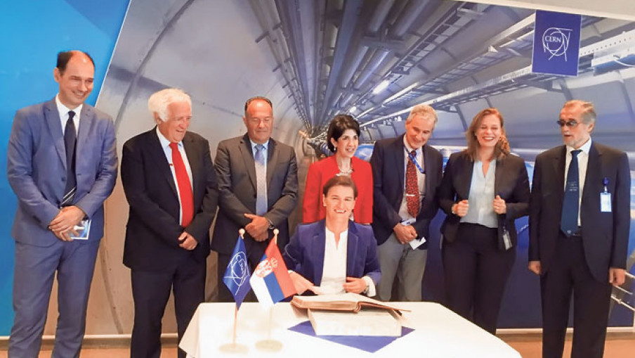 Brnabić: Srbija spremna da postane punopravni član CERN-a