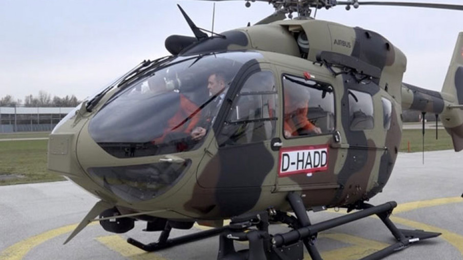 Prvi Erbasov helikopter stigao na batajnički aerodrom