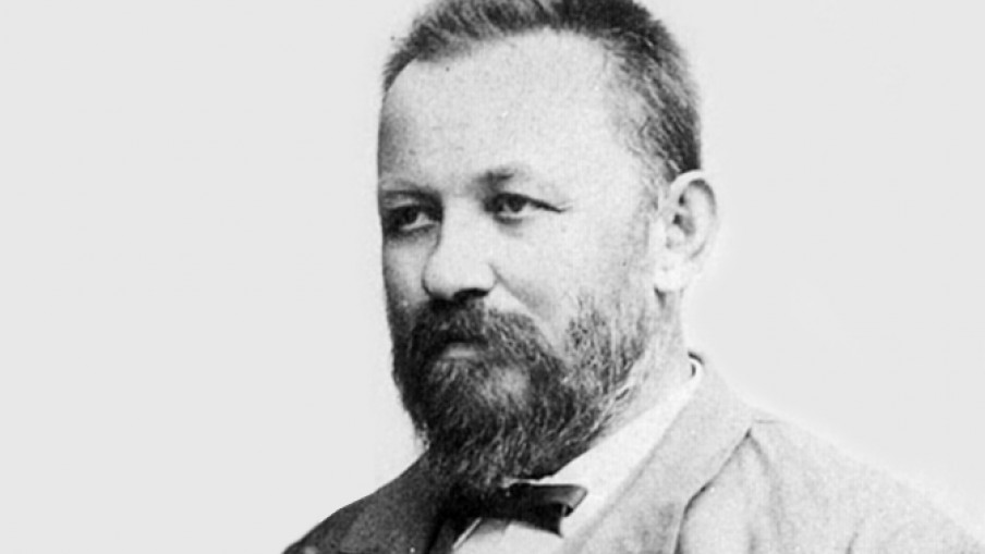 О Светомиру Николајевићу