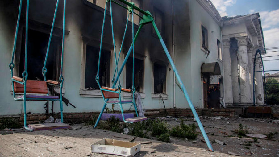 Rusi stežu obruč oko Lisičanska