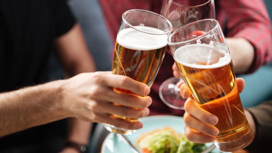 Za mlade ne postoji zdrava količina alkohola