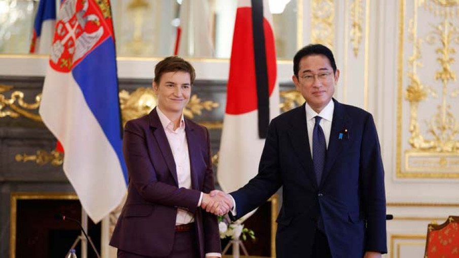 Ana Brnabić sastala se sa premijerom Japana