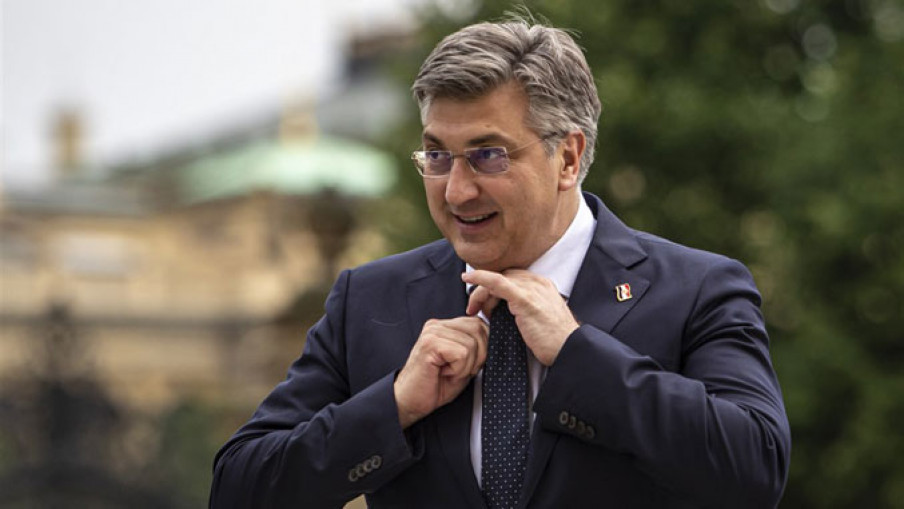 Хрватски парламент расправља о опозиву премијера Пленковића