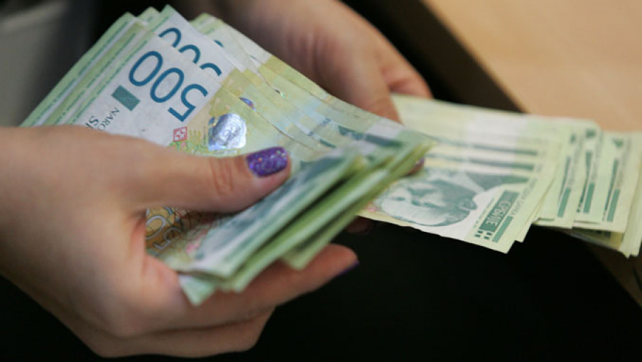 Plate u javnom sektoru ne smeju da rastu brže od rasta privrede