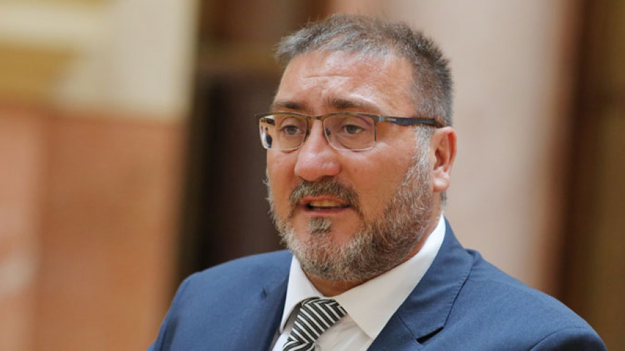 Poslanik Dejan Bulatović: Ko propagira nasilje na protestu protiv nasilja