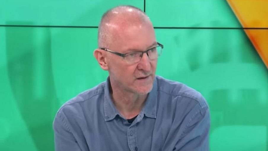 Dejan Ilić: Prelazna vlada ili krvoproliće