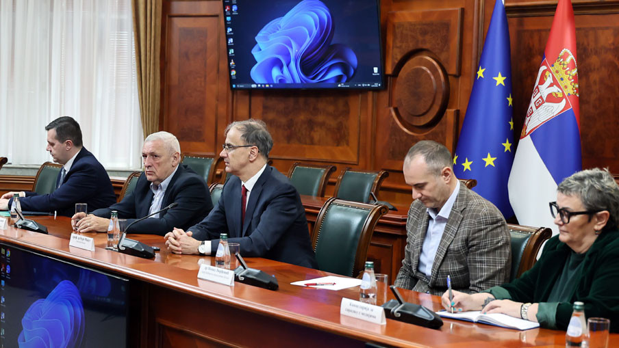 Macut: Mladi lekari da rade tamo gde žive