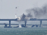 Украјинске снаге погодиле друмски мост преко Керчког мореуза