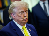 Републиканац критиковао Трампа: Америка мора безусловно да подржи Кијев