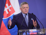 Фицо: Словачка неће учествовати у пакету помоћи НАТО за Кијев