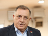 Додик: Настављамо улагања у школе и образовање деце