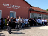 Лекари и професори на улицама, траже слободу за ухапшене директоре