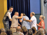 Демократија или линчовање