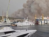 Три пожара у Далмацији после невремена, ватра прети кућама