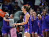 Jovana Nogić postigla 12 poena za Finiks u porazu od Las Vegasa