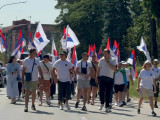 Građani iz Aranđelovca pešače 70 kilometara na skup 27. juna u Beogradu