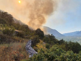 Opasnost od požara kod Trebinja za seoske kuće u Sedlarima