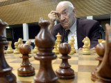 Сећање на Виктора Корчноја (1931-2016)