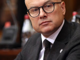 Вучевић: Сматрају себе родољубима а стају у ред са Грухоњићем