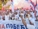 Grupa koja iz Aranđelovca pešači na skup „Srbija, jedna porodica” stigla u Sremčicu