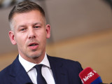 Мушкарац пришао и пљунуо мађарског премијера и министра