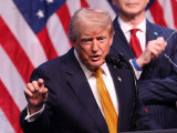 Трамп: Звали су ме из Техерана, очајнички желе да постигну договор