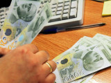 Сутра исплата јунске редовне накнаде незапосленима