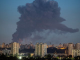 Кијев под густим смогом после масовног руског удара