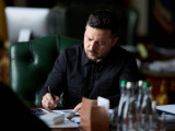 Зеленски смењује премијерку и мења безбедносни врх Украјине