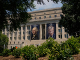 Трамп оставио више од половине америчких амбасада без амбасадора