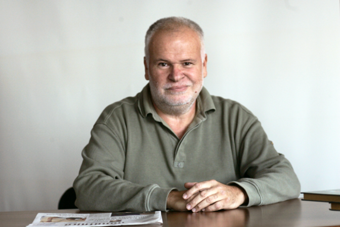 Ratko-Pavlovic,-novinar-Politike.png