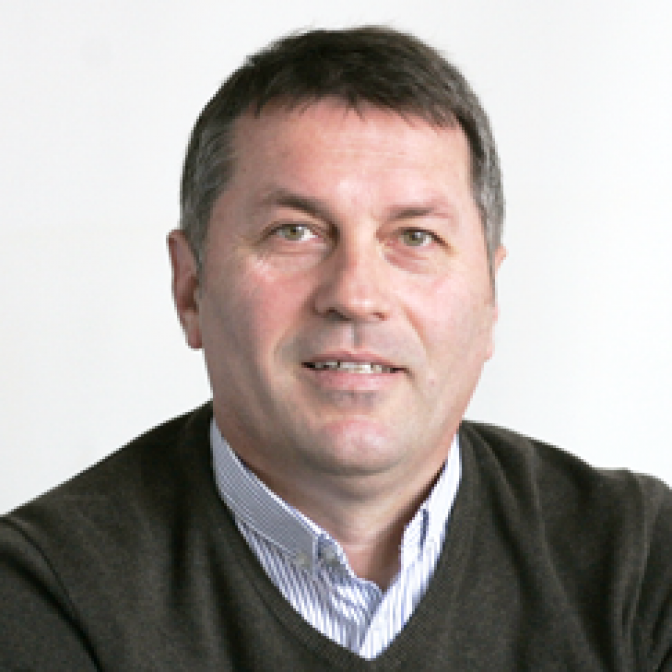 Dragan-Todorovic-novinar-Politike.png